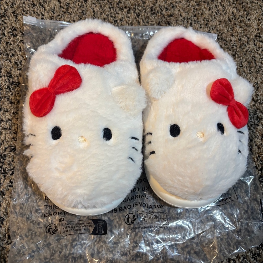 Hello Kitty Plush Slippers with Red Bow
